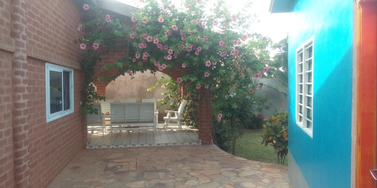 Maison Charlotte Forever Chambre D'Hotes Chez Un Couple Belgo Togolais Lomé Exterior photo
